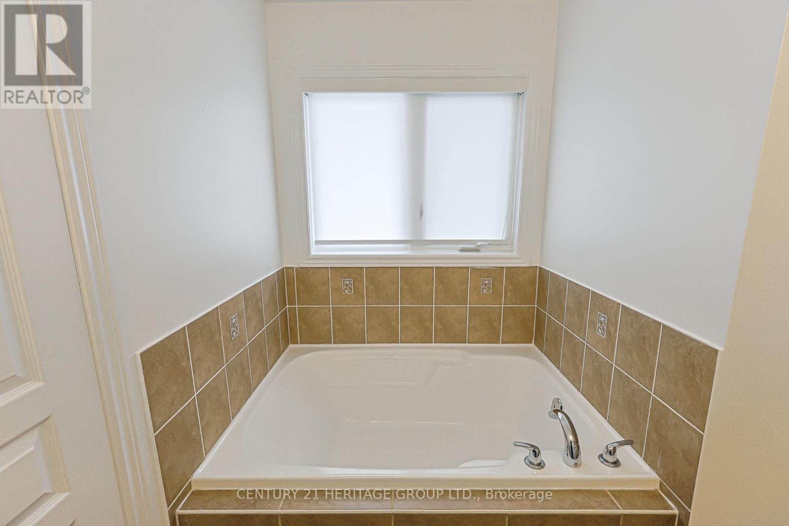 64 Lourakis Street, Richmond Hill, Ontario  L4E 0L4 - Photo 23 - N13102562