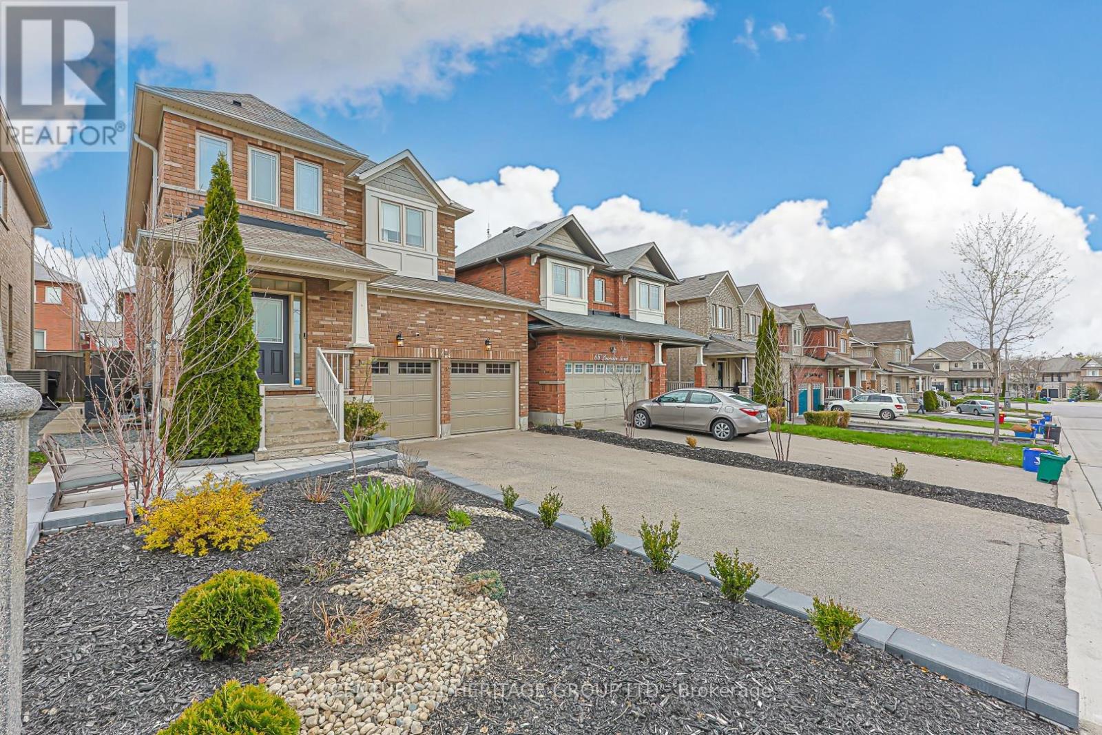 64 Lourakis Street, Richmond Hill, Ontario  L4E 0L4 - Photo 3 - N13102562