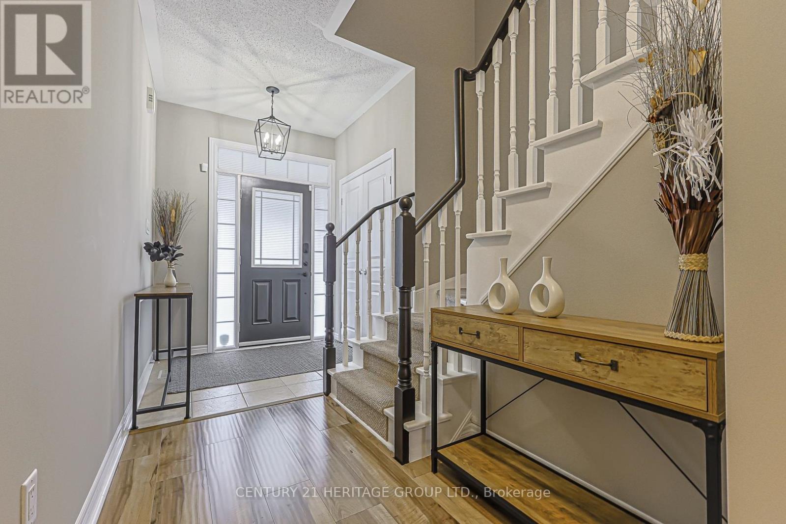 64 Lourakis Street, Richmond Hill, Ontario  L4E 0L4 - Photo 6 - N13102562