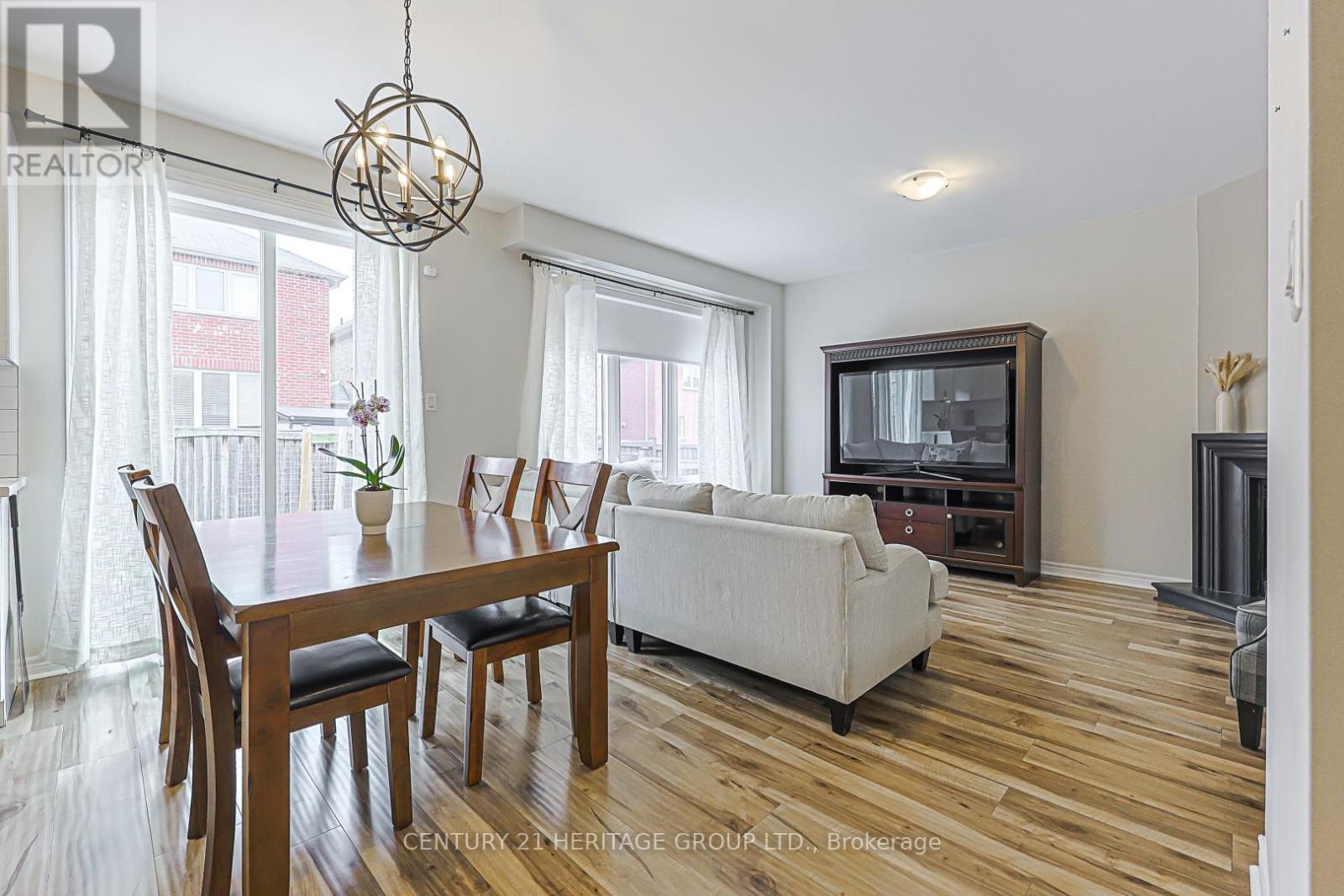 64 Lourakis Street, Richmond Hill, Ontario  L4E 0L4 - Photo 7 - N13102562