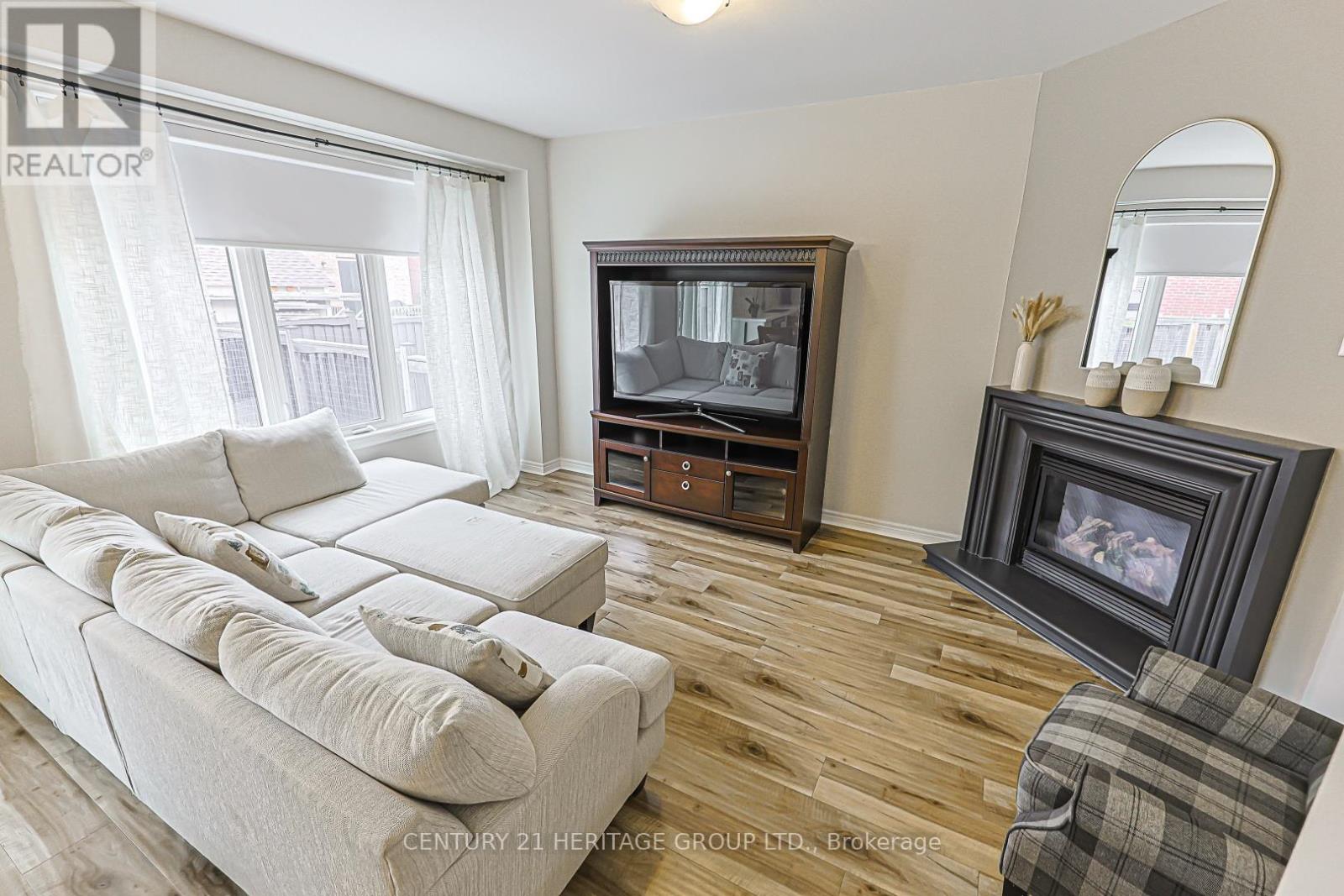 64 Lourakis Street, Richmond Hill, Ontario  L4E 0L4 - Photo 8 - N13102562