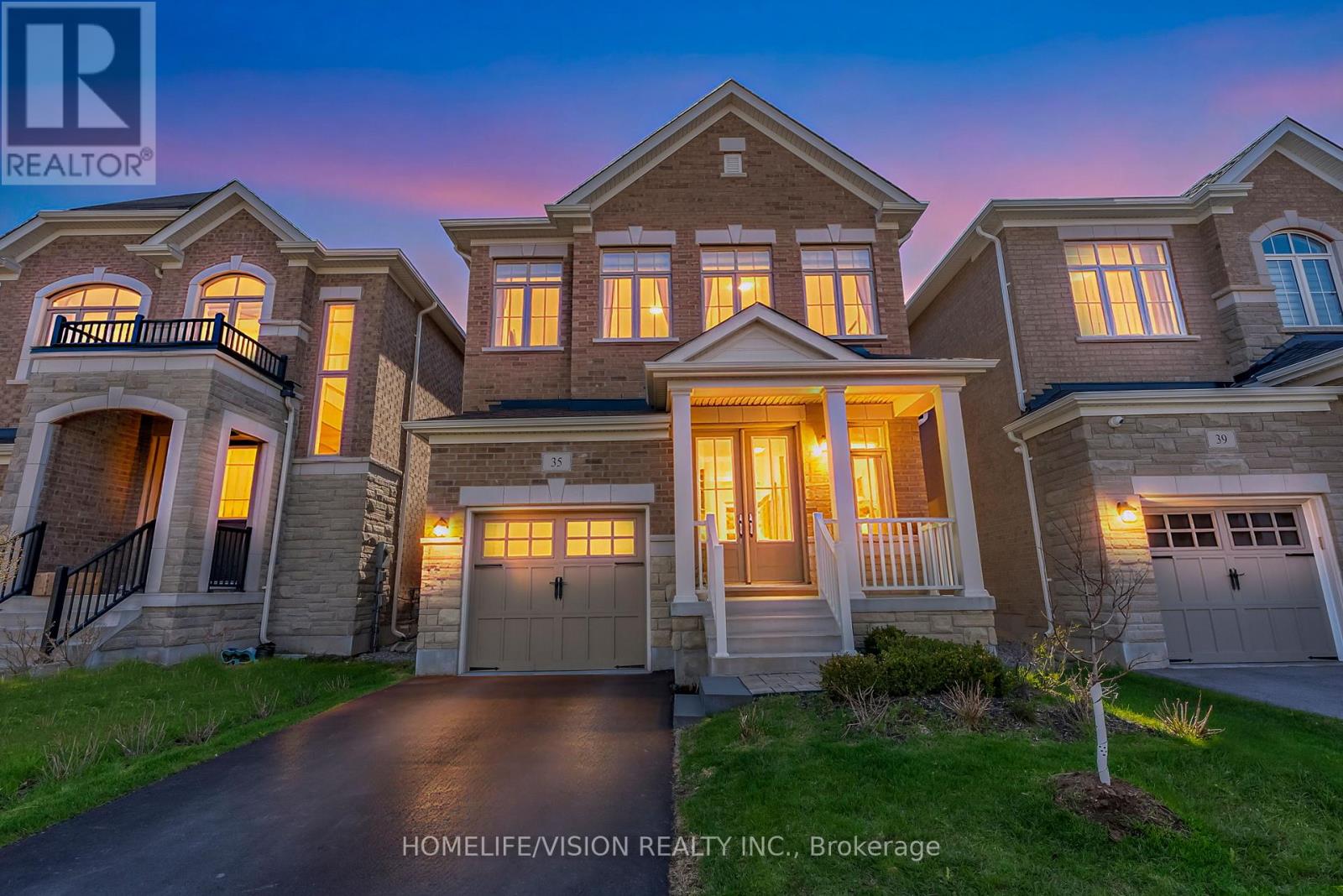 35 PINE HILL CRESCENT, Aurora, Ontario