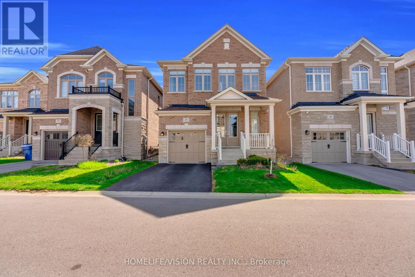 35 Pine Hill Crescent, Aurora, Ontario  L4G 3Y2 - Photo 3 - N13102572