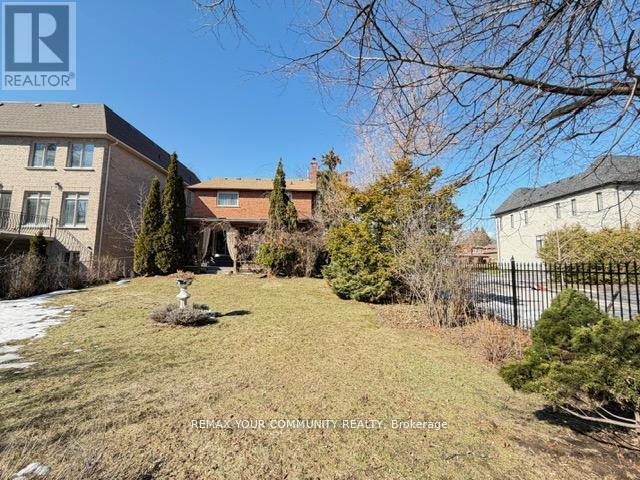 19 Roosevelt Drive, Richmond Hill, Ontario  L4C 6V1 - Photo 32 - N13102592