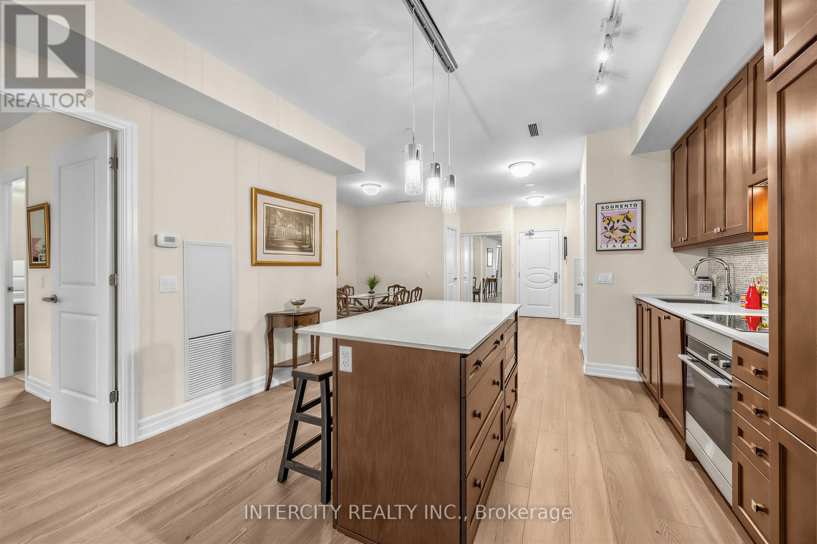 210 - 9075 Jane Street, Vaughan, Ontario  L4K 0L7 - Photo 15 - N13102624