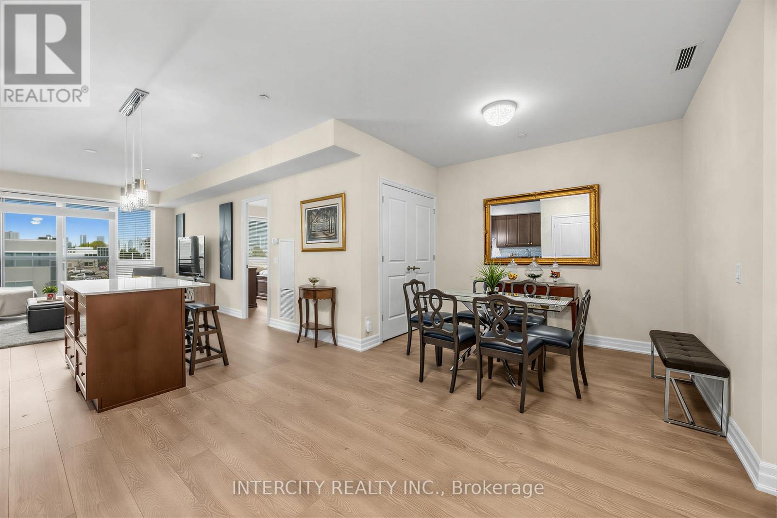 210 - 9075 Jane Street, Vaughan, Ontario  L4K 0L7 - Photo 7 - N13102624
