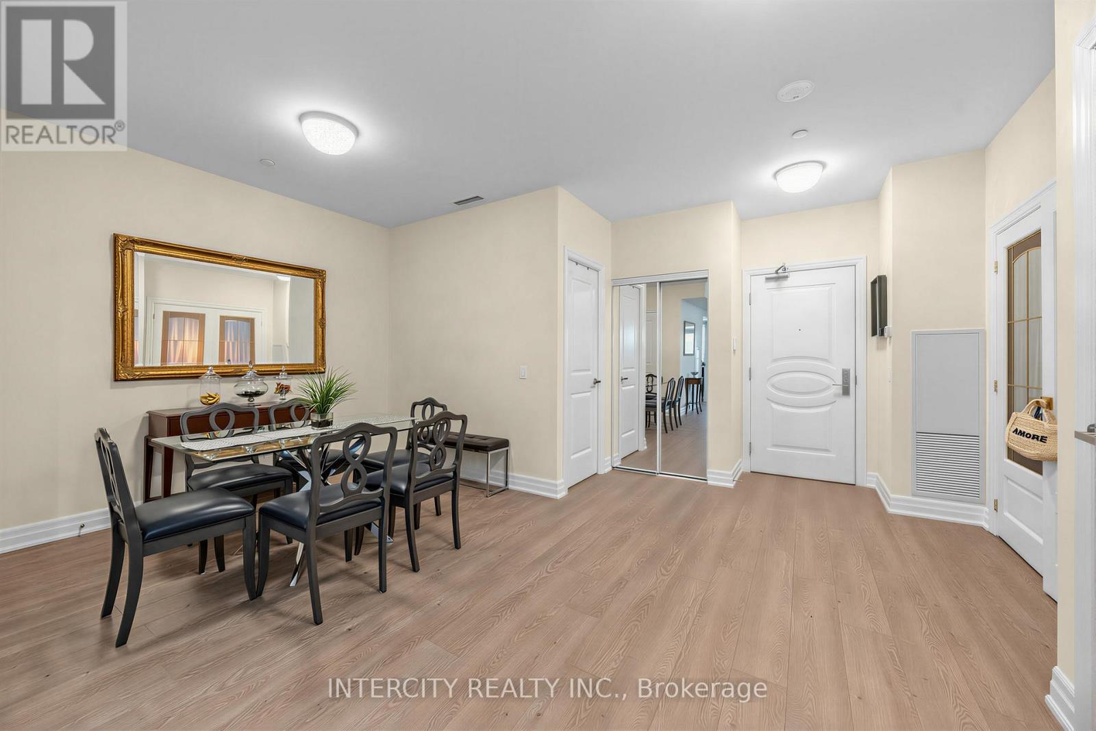 210 - 9075 Jane Street, Vaughan, Ontario  L4K 0L7 - Photo 9 - N13102624