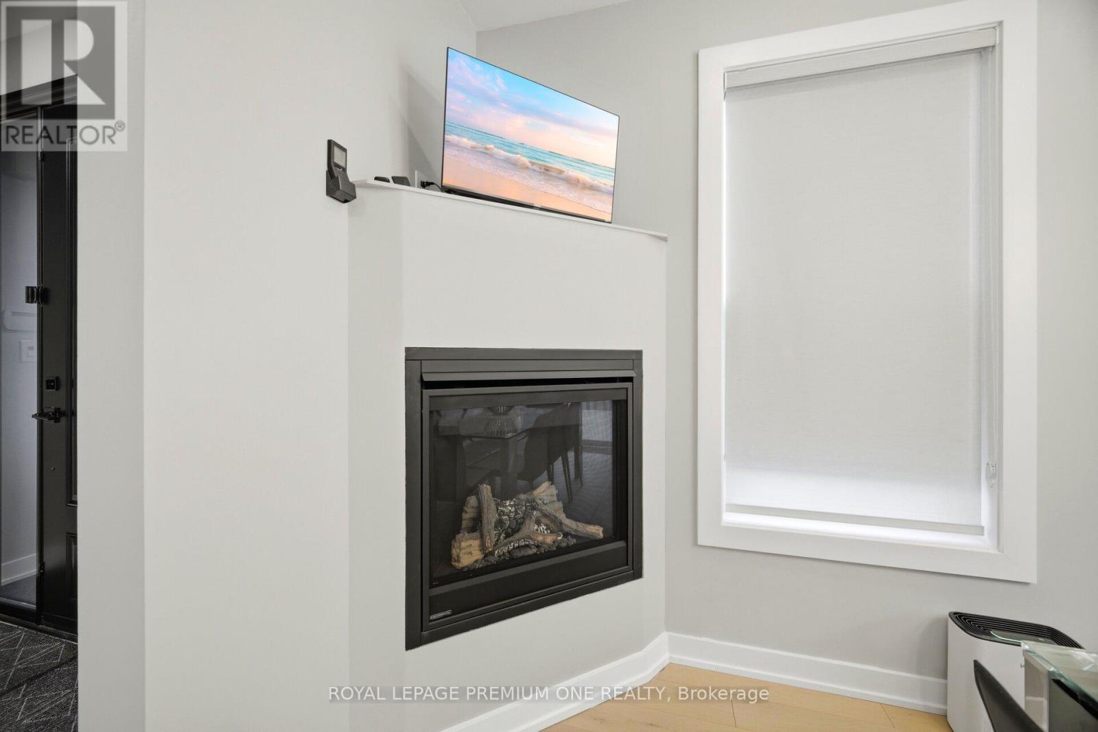 2 Hollywood Hill Circle, Vaughan, Ontario  L4H 2P7 - Photo 11 - N13102684