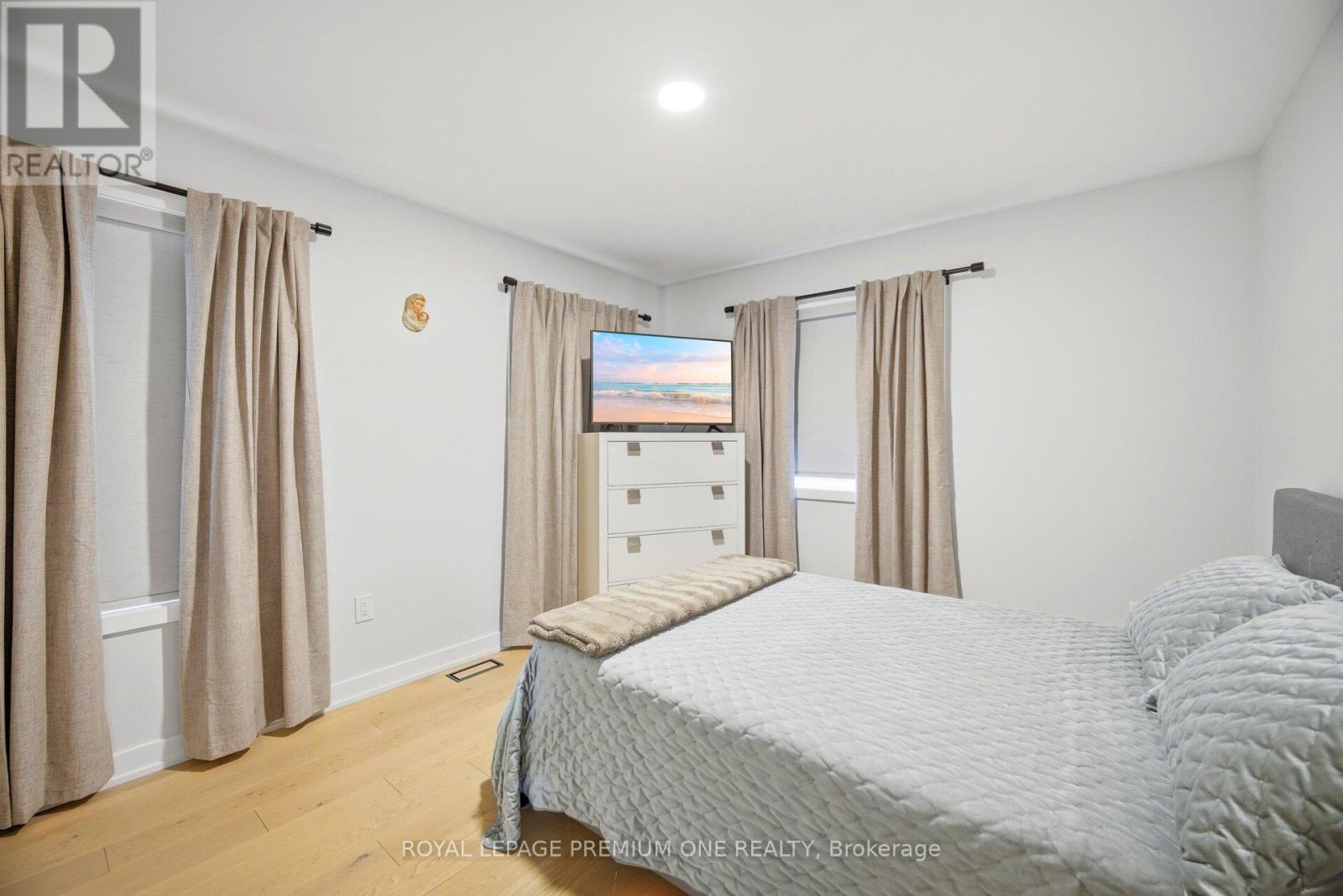 2 Hollywood Hill Circle, Vaughan, Ontario  L4H 2P7 - Photo 25 - N13102684