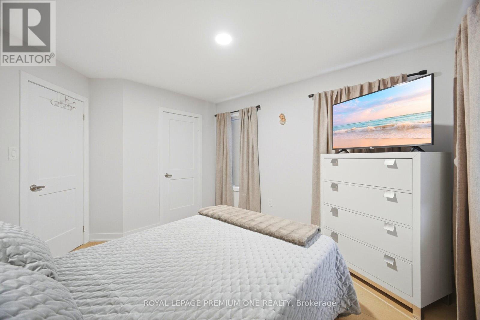 2 Hollywood Hill Circle, Vaughan, Ontario  L4H 2P7 - Photo 26 - N13102684