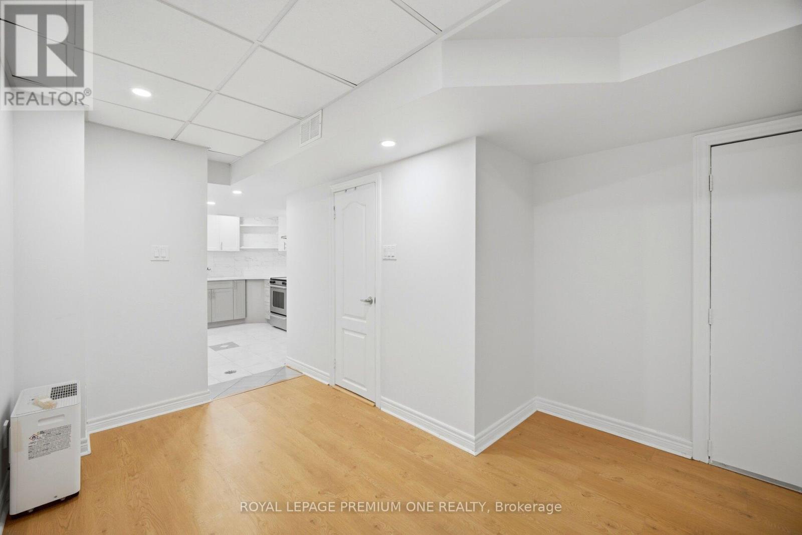 2 Hollywood Hill Circle, Vaughan, Ontario  L4H 2P7 - Photo 37 - N13102684