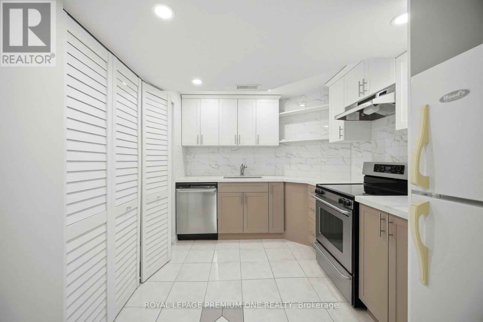 2 Hollywood Hill Circle, Vaughan, Ontario  L4H 2P7 - Photo 39 - N13102684