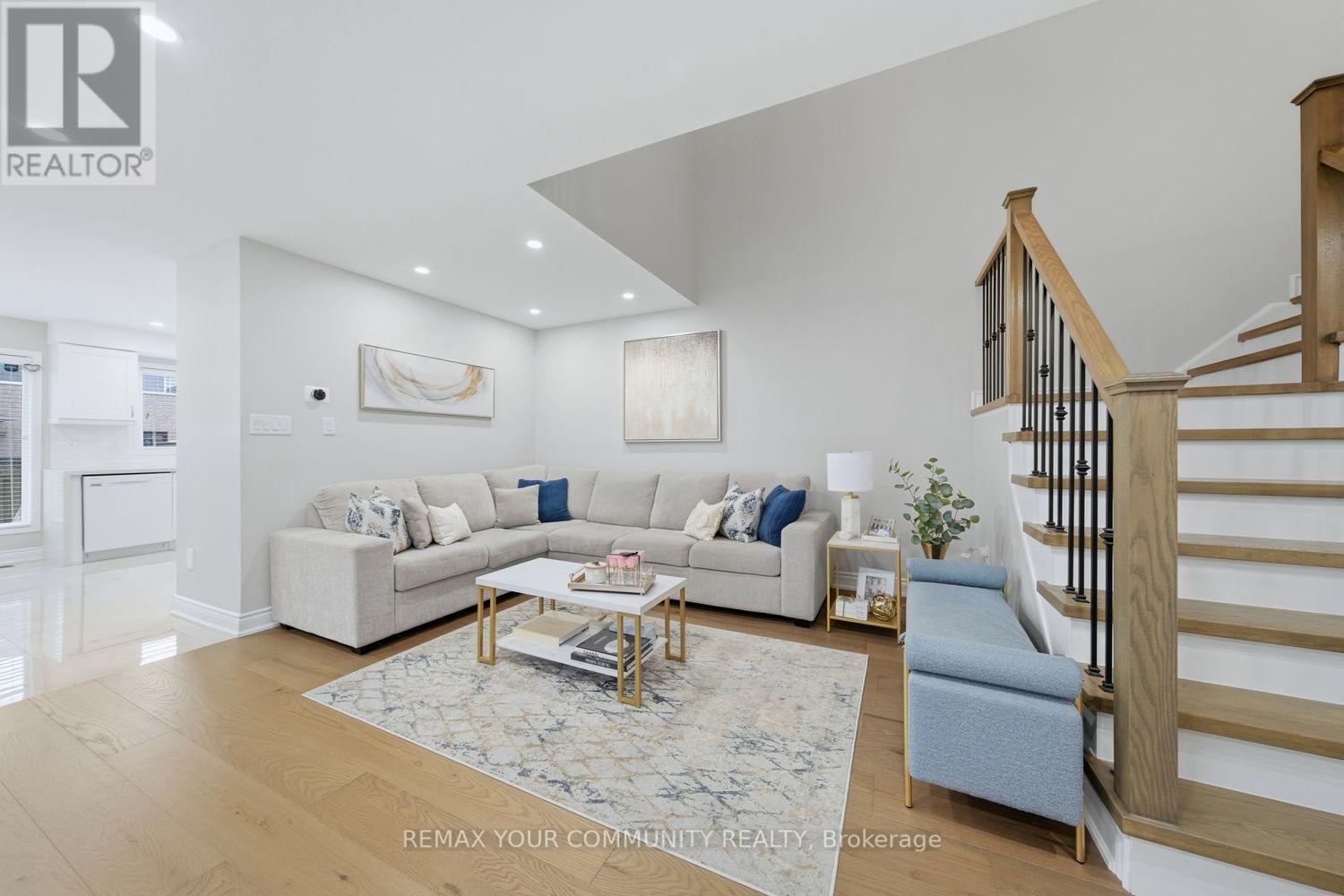 18 La Neve Avenue, Vaughan, Ontario  L4H 1N9 - Photo 8 - N13102714