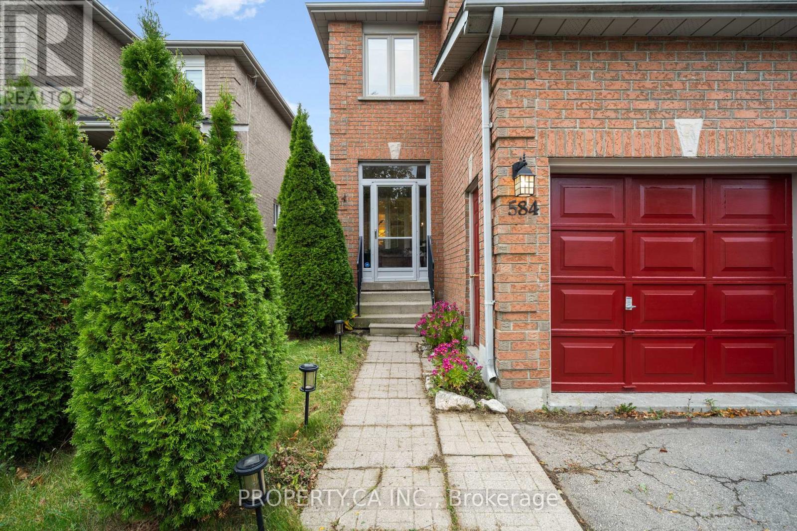 584 Willowick Drive, Newmarket, Ontario  L3X 2A9 - Photo 5 - N13102724