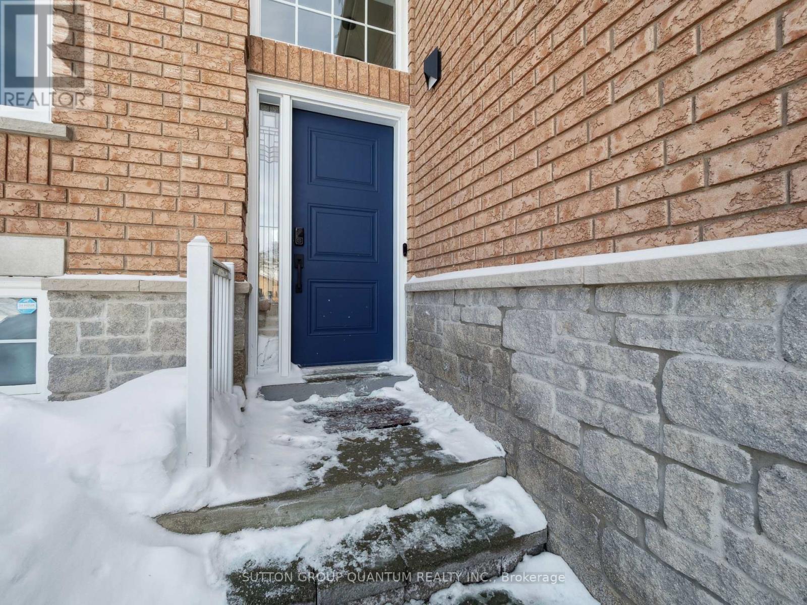 19 Leslie Avenue, Barrie (Holly), Ontario  L4N 9N9 - Photo 4 - S13102550