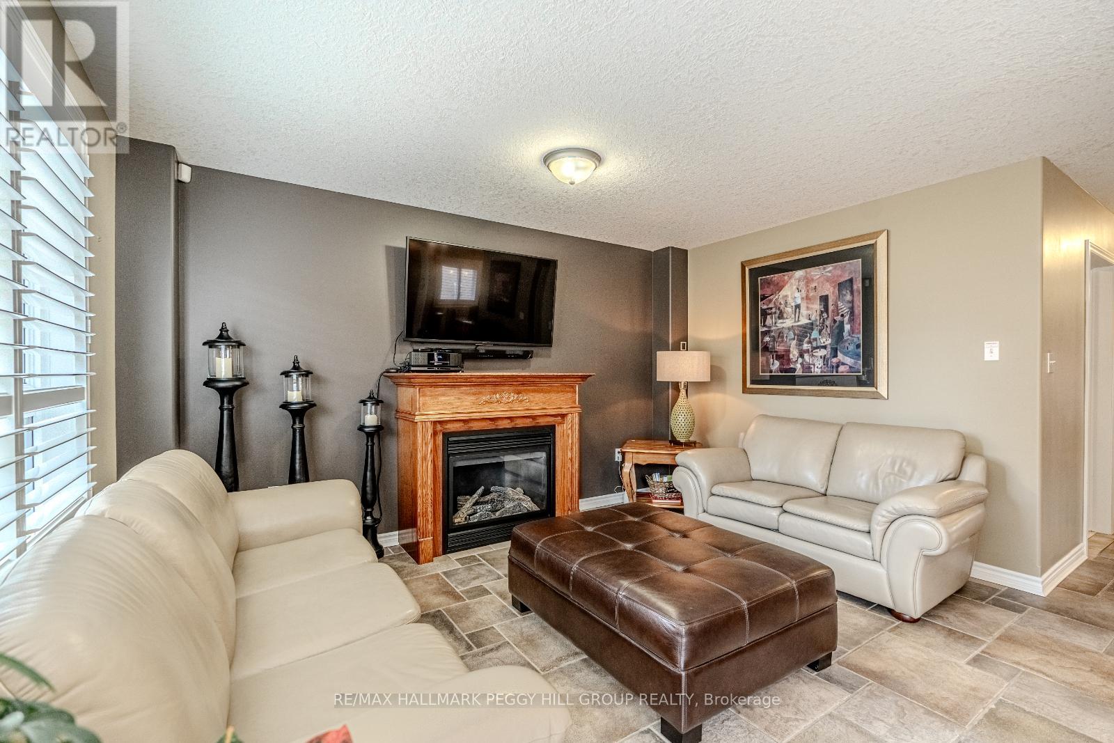 35 Benjamin Lane, Barrie (Painswick South), Ontario  L4N 0S2 - Photo 5 - S13102618