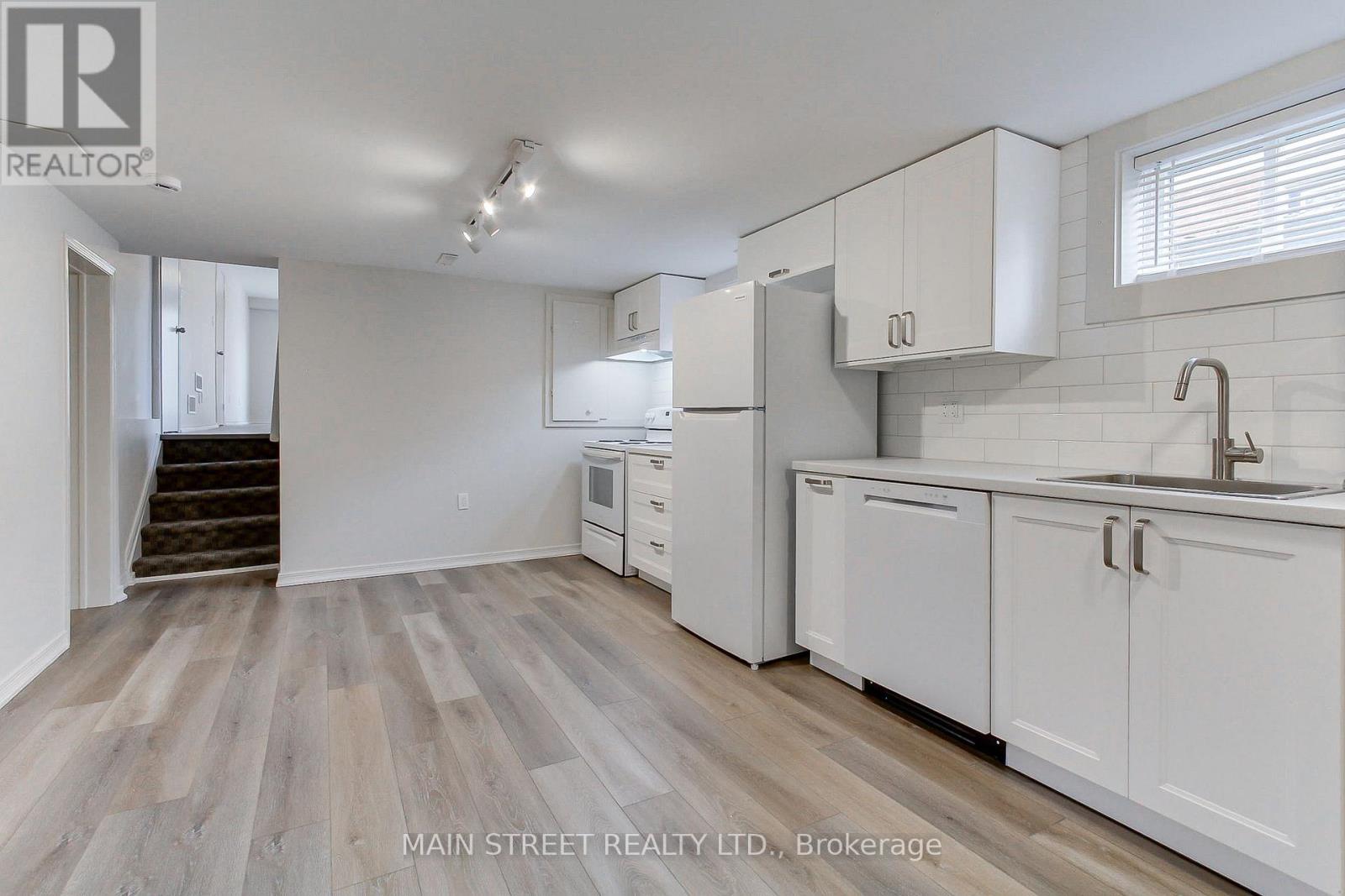 189 Browning Trail, Barrie (Letitia Heights), Ontario  L4N 5H5 - Photo 15 - S13102784