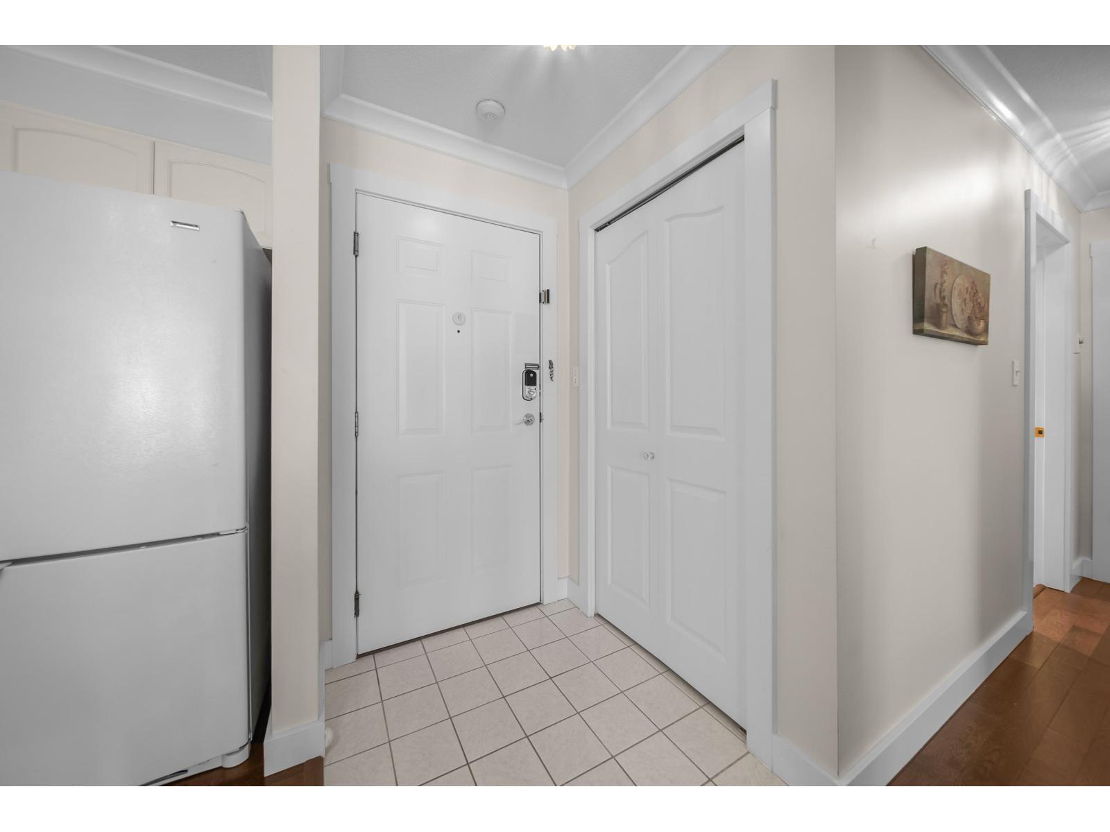 408 33280 E Bourquin Crescent, Abbotsford, British Columbia  V2S 7K2 - Photo 6 - R3119694
