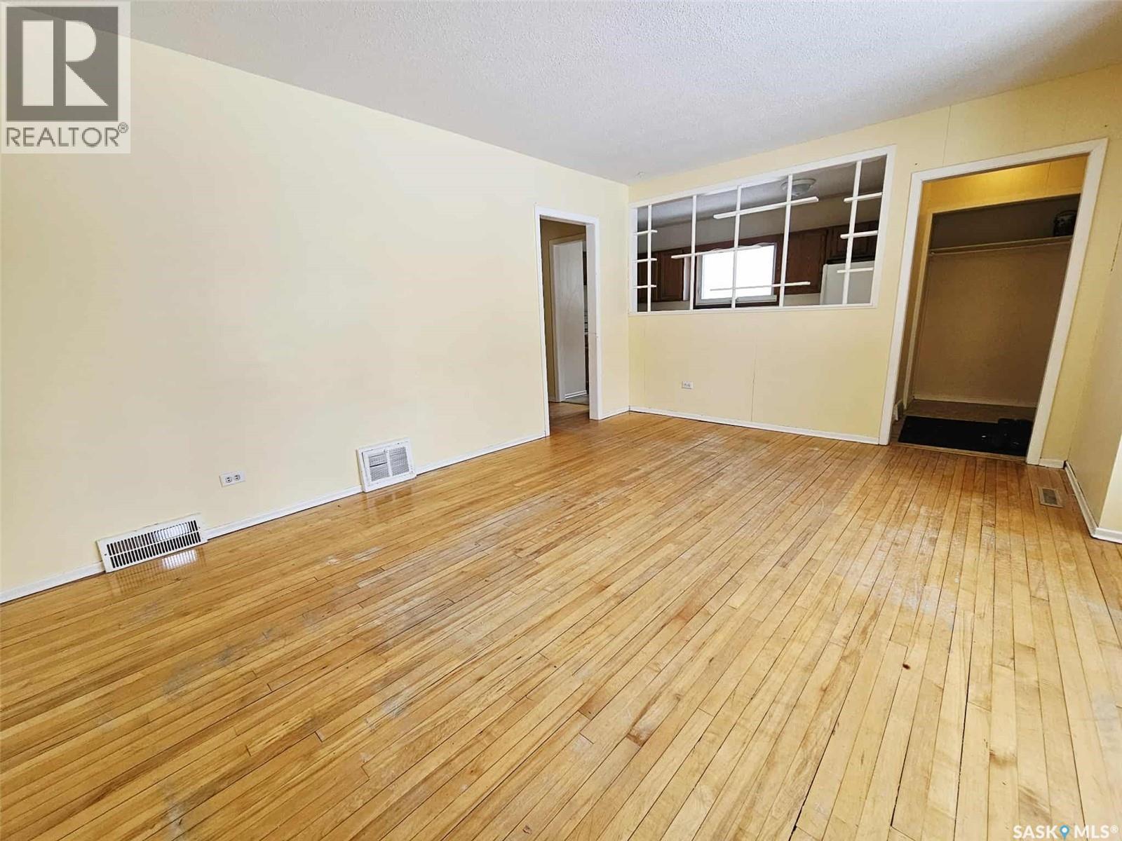 155 Peaker Avenue, Yorkton, Saskatchewan  S3N 1S6 - Photo 6 - SK032746