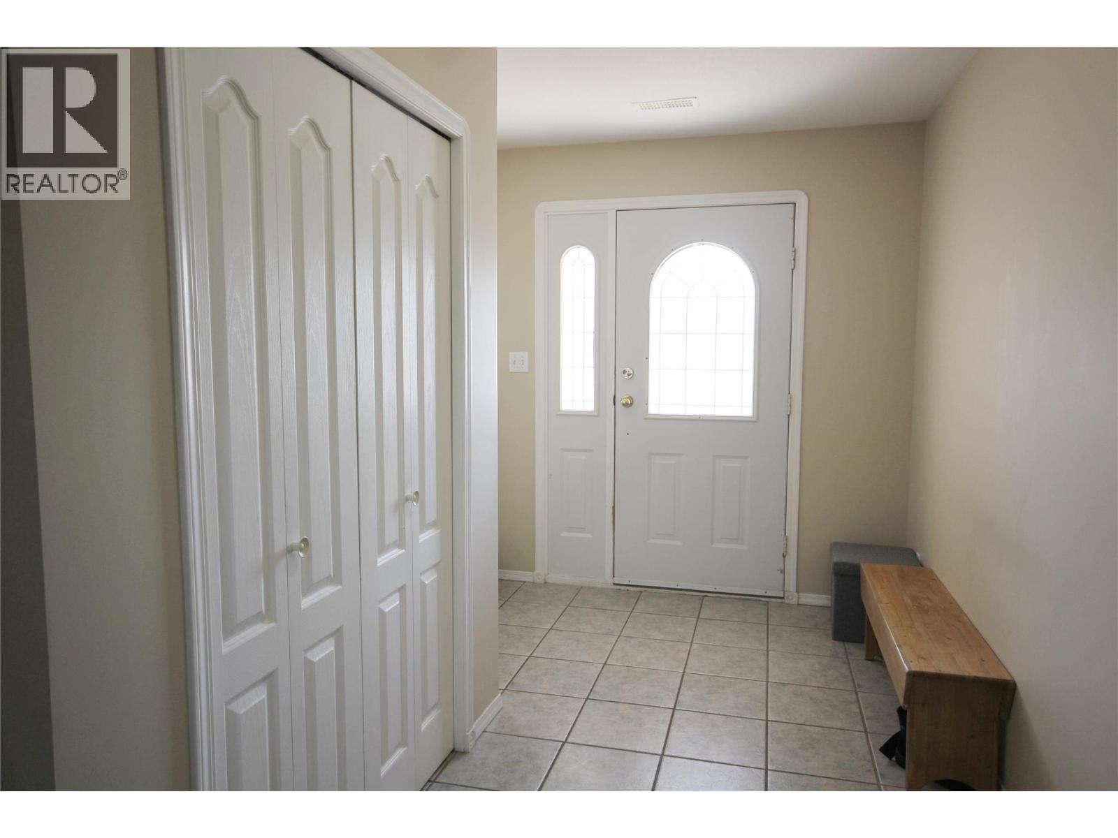 1035 Peachcliff Drive, Okanagan Falls, British Columbia  V0H 1R1 - Photo 21 - 10386676