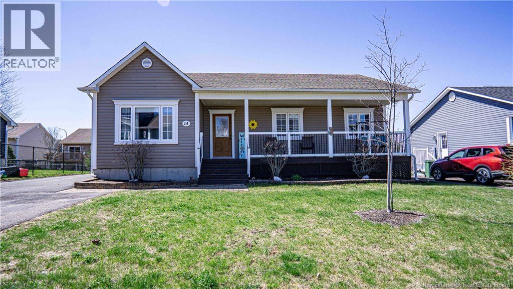 14 Harris Street, Oromocto, New Brunswick  E2V 0A6 - Photo 1 - NB139080