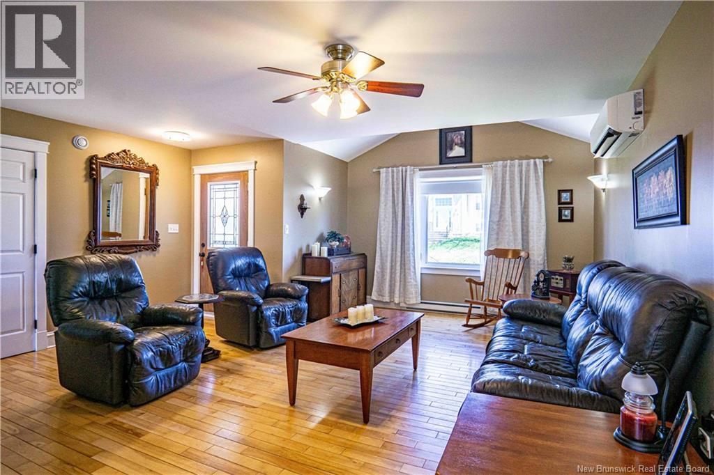 14 Harris Street, Oromocto, New Brunswick  E2V 0A6 - Photo 5 - NB139080
