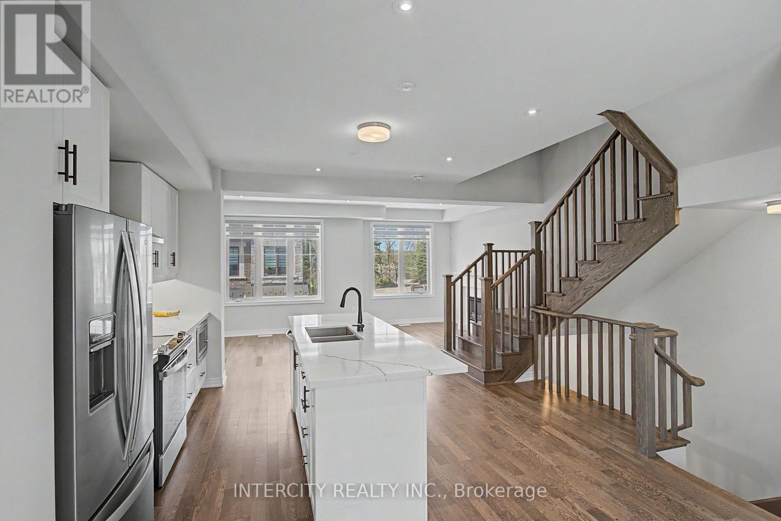 21 Folcroft Street, Brampton, Ontario  L6Y 0B6 - Photo 10 - W13102456
