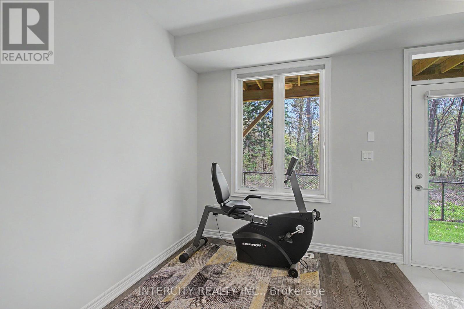 21 Folcroft Street, Brampton, Ontario  L6Y 0B6 - Photo 5 - W13102456