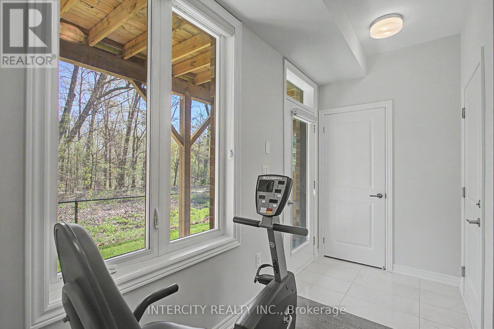 21 Folcroft Street, Brampton, Ontario  L6Y 0B6 - Photo 6 - W13102456