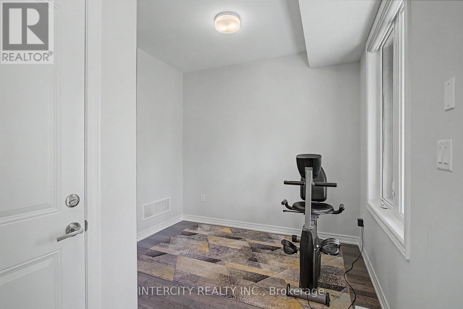 21 Folcroft Street, Brampton, Ontario  L6Y 0B6 - Photo 7 - W13102456