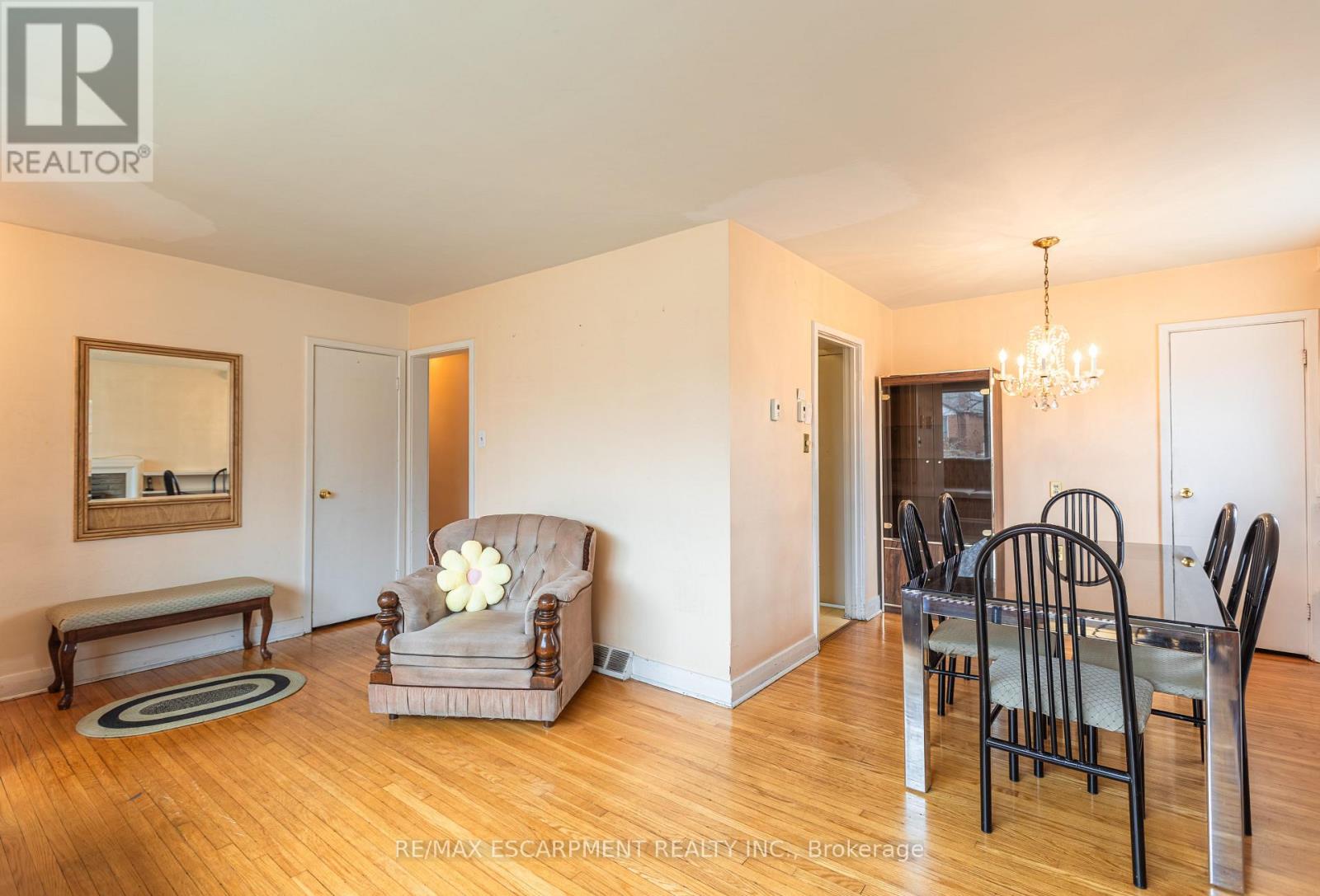 1 Snaresbrook Drive, Toronto, Ontario  M9W 2N5 - Photo 10 - W13102462