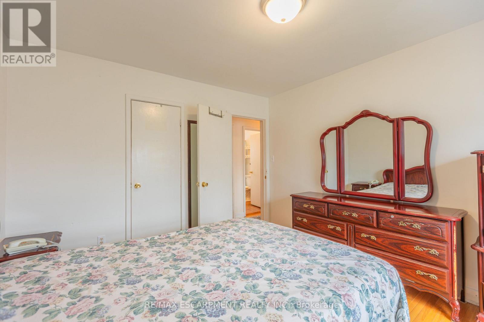 1 Snaresbrook Drive, Toronto, Ontario  M9W 2N5 - Photo 17 - W13102462