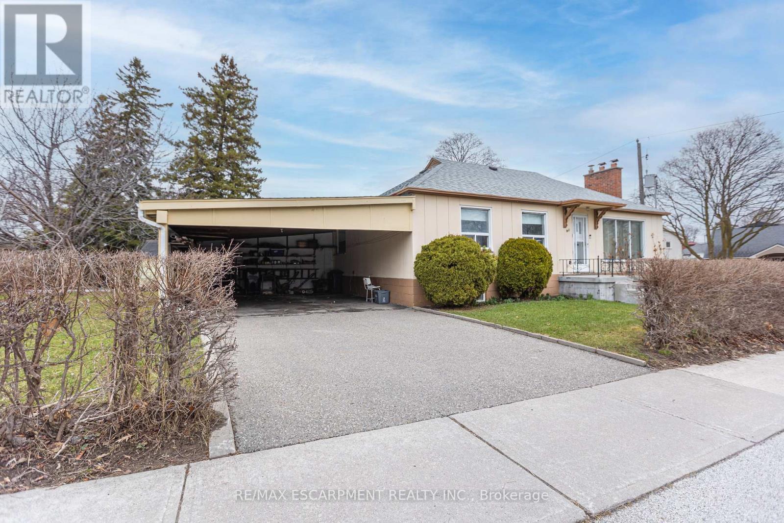 1 Snaresbrook Drive, Toronto, Ontario  M9W 2N5 - Photo 2 - W13102462