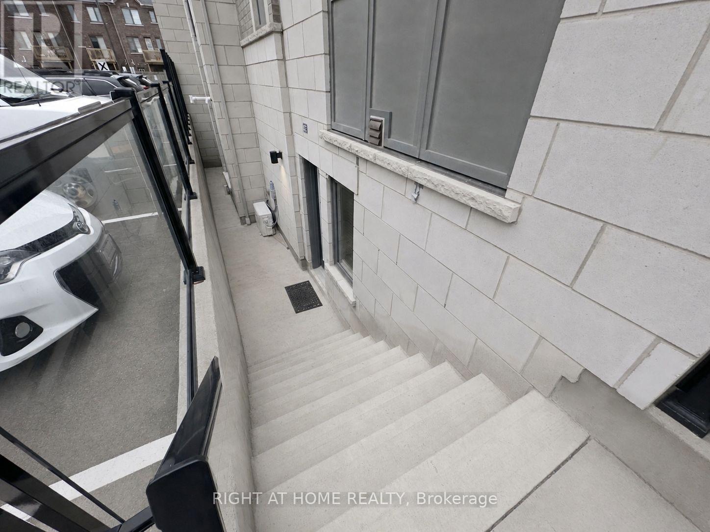 602 - 50 Halliford Place, Brampton, Ontario  L6P 4R1 - Photo 2 - W13102538