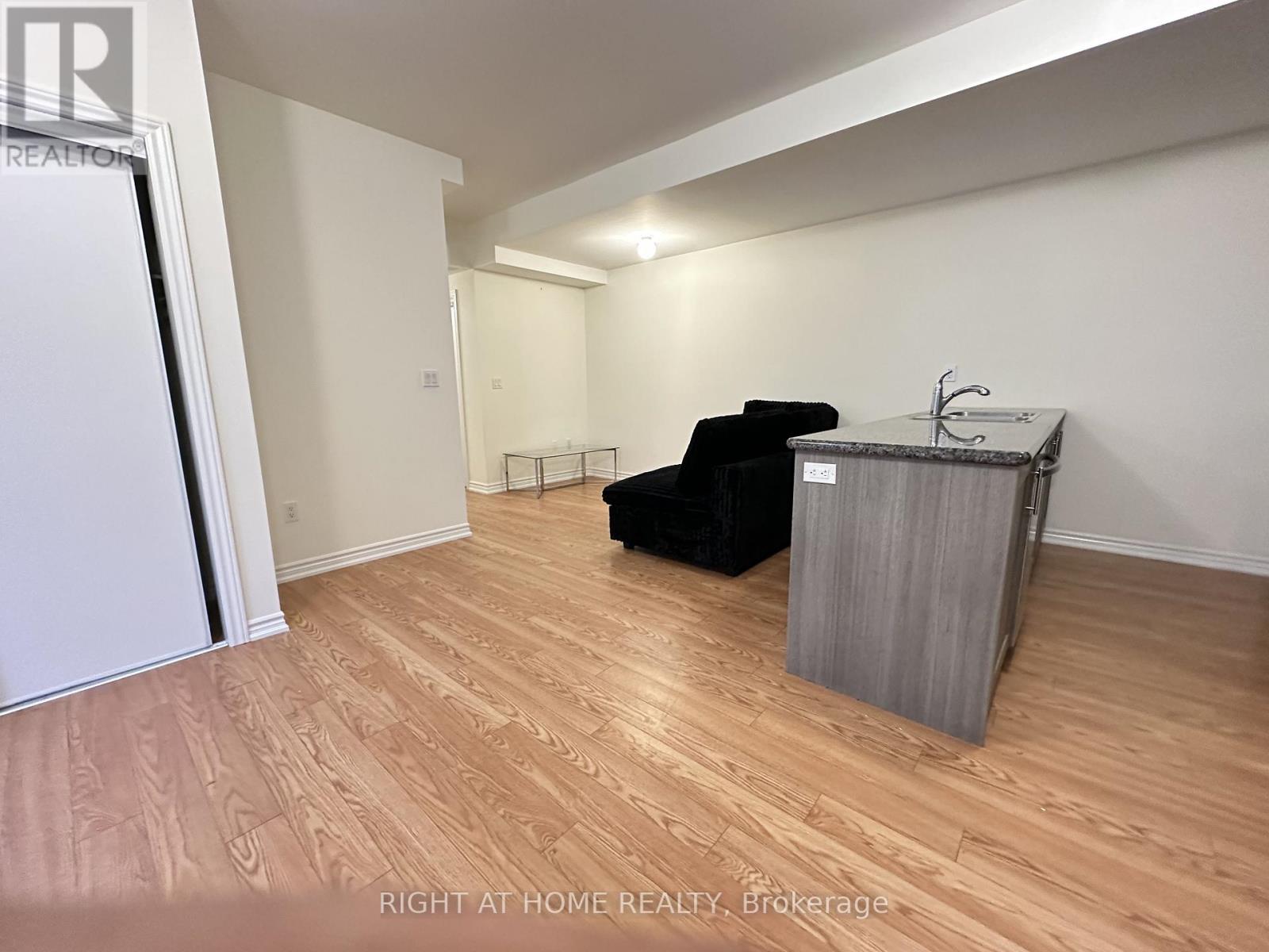 602 - 50 Halliford Place, Brampton, Ontario  L6P 4R1 - Photo 7 - W13102538