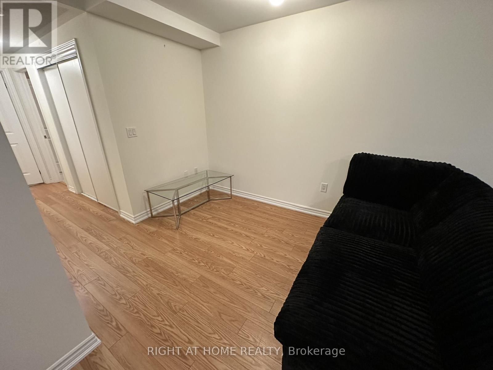 602 - 50 Halliford Place, Brampton, Ontario  L6P 4R1 - Photo 8 - W13102538