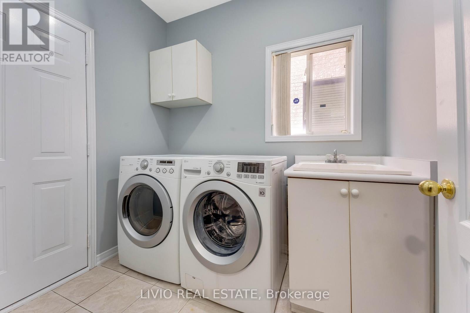 3209 Cactus Gate, Mississauga, Ontario  L5N 8M7 - Photo 38 - W13102590