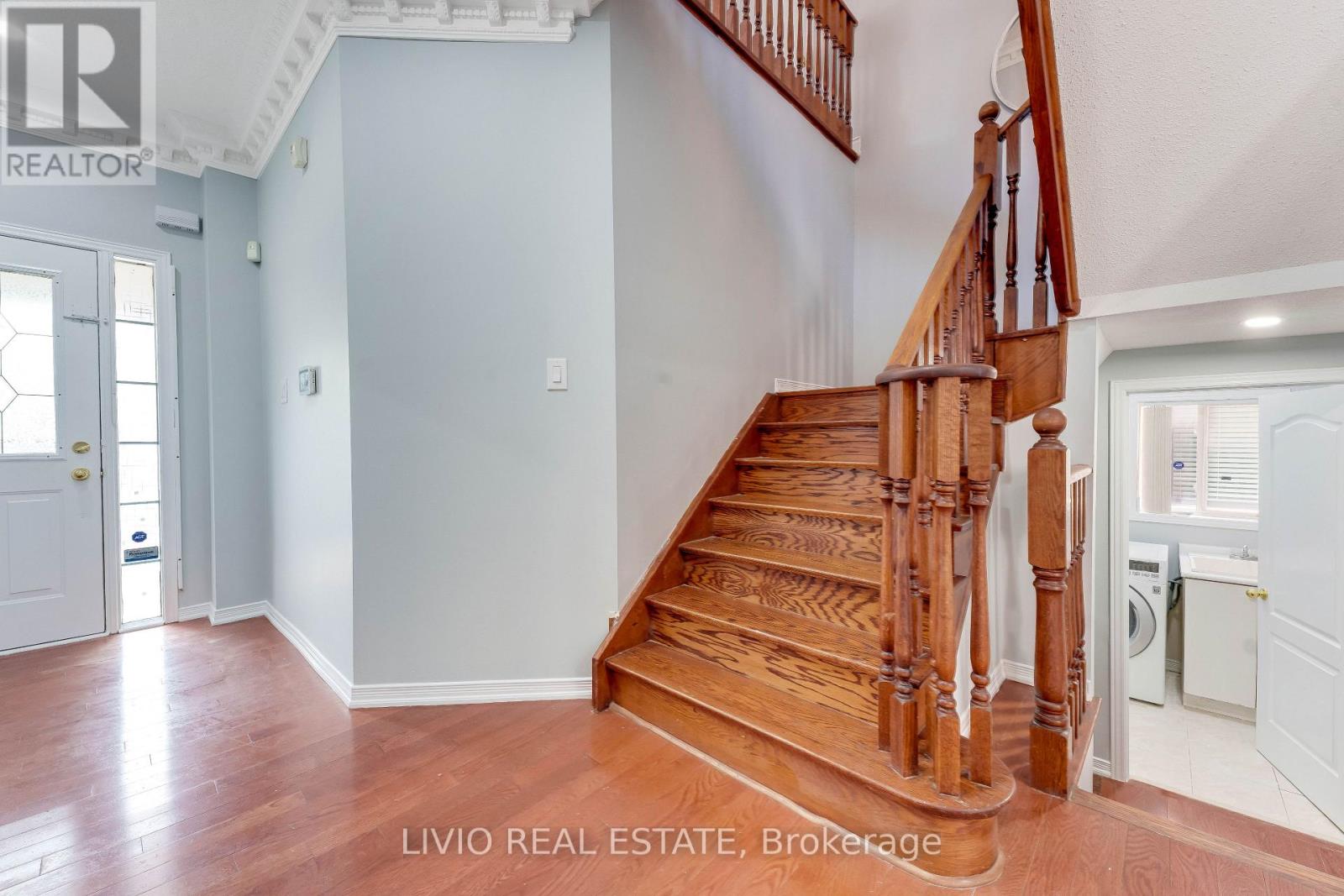 3209 Cactus Gate, Mississauga, Ontario  L5N 8M7 - Photo 4 - W13102590