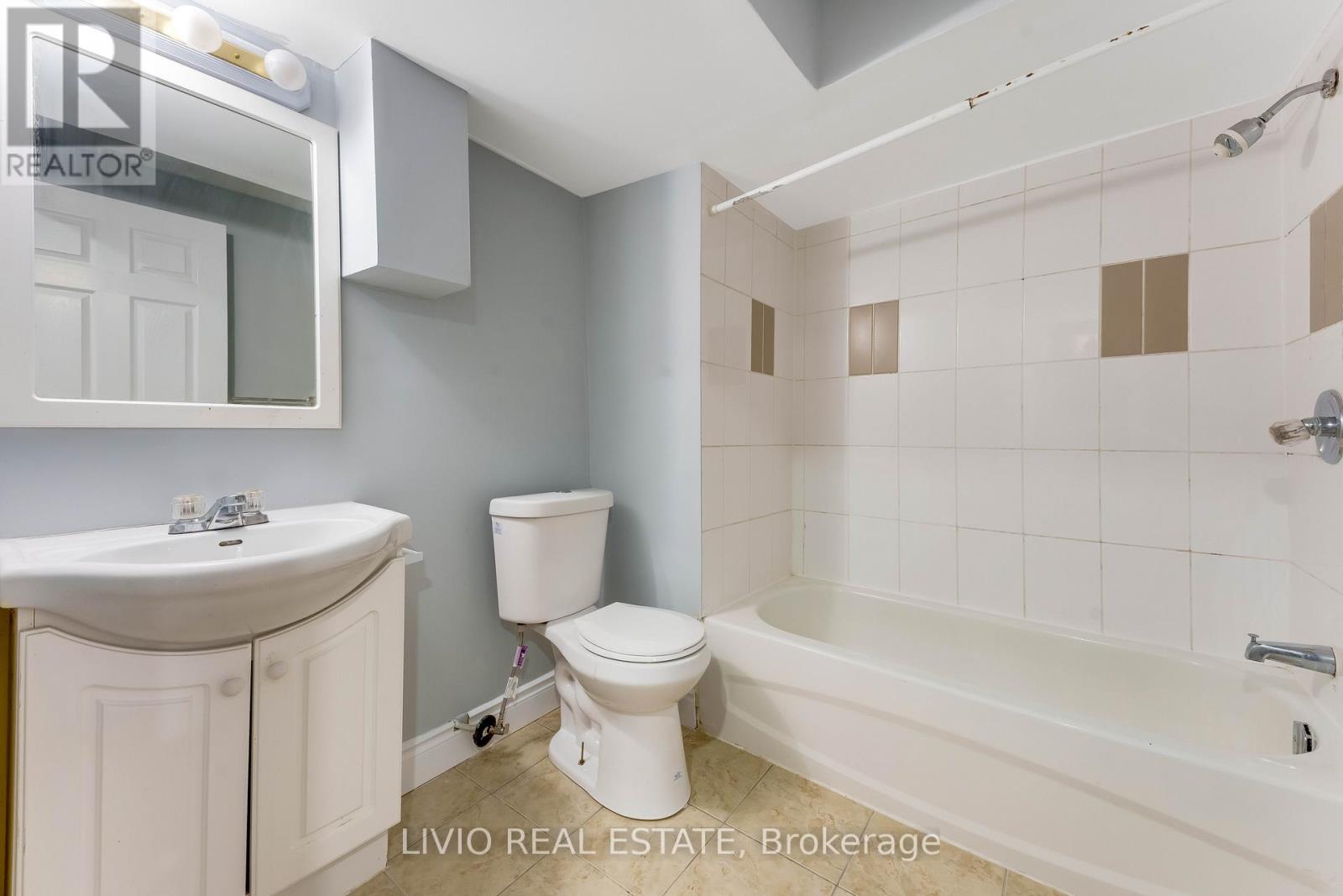 3209 Cactus Gate, Mississauga, Ontario  L5N 8M7 - Photo 43 - W13102590