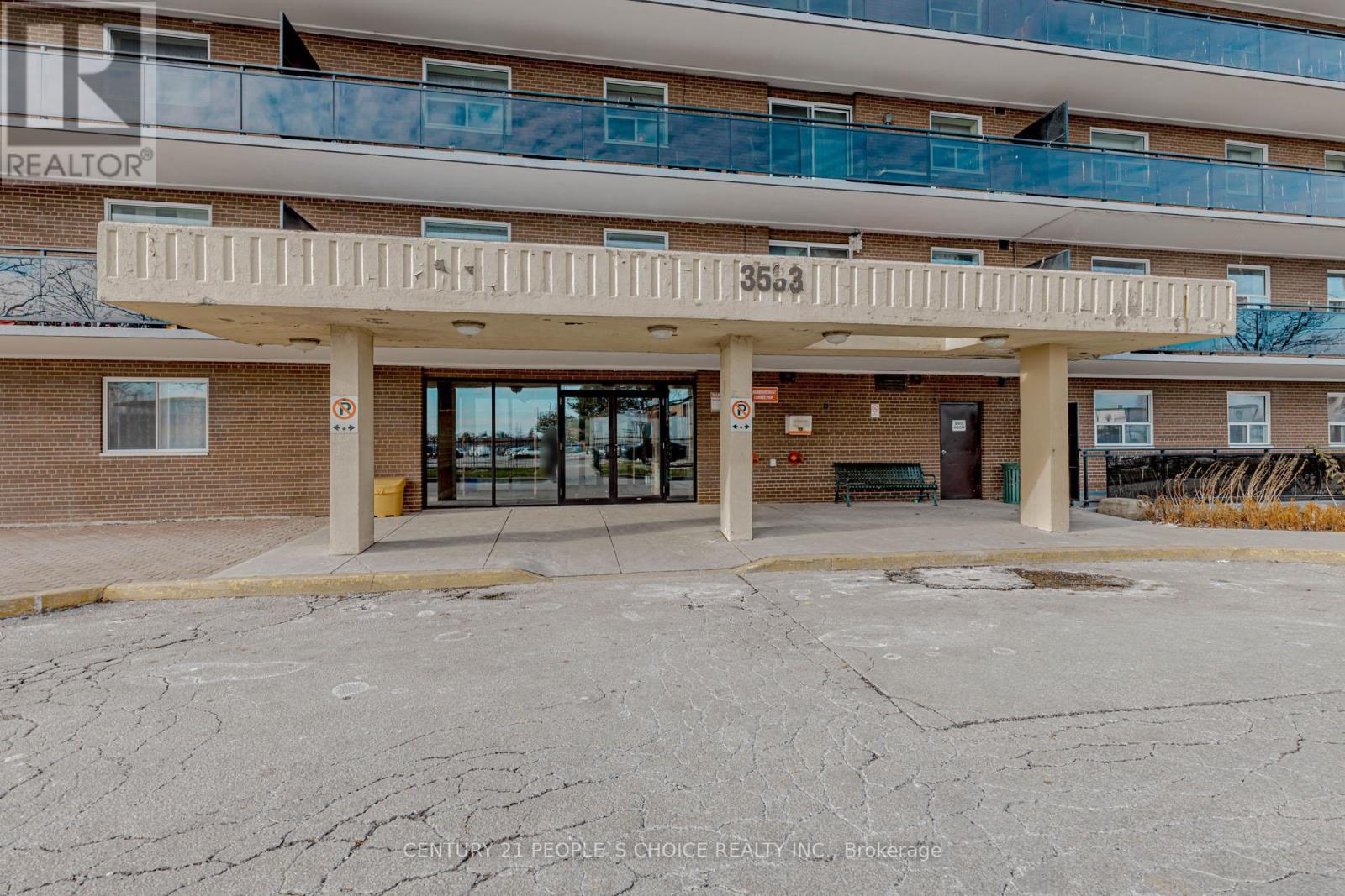 801 - 3533 Derry Road E, Mississauga, Ontario  L4T 1B1 - Photo 2 - W13102666