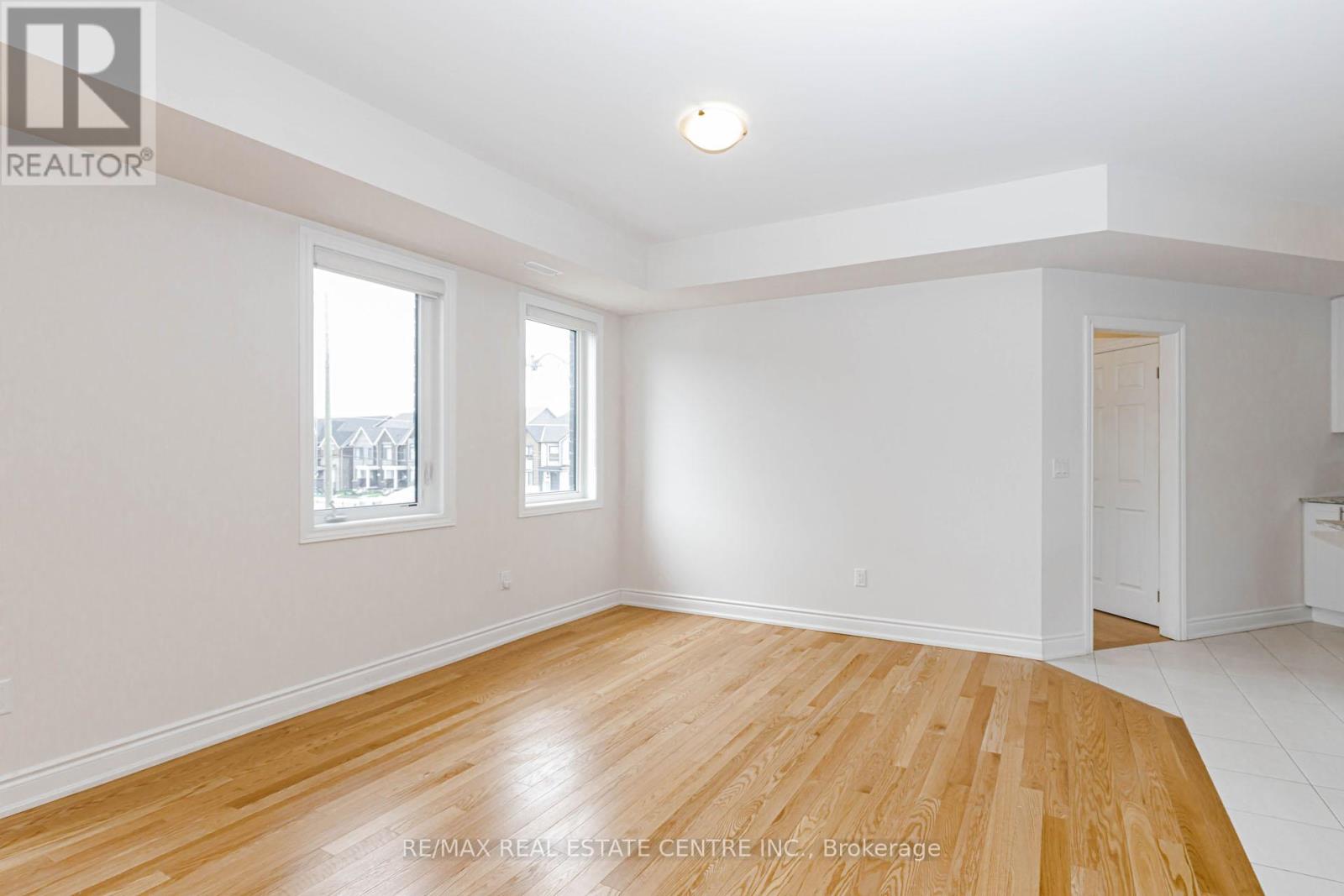 3 Marvin Avenue, Oakville, Ontario  L6H 0Z6 - Photo 29 - W13102702