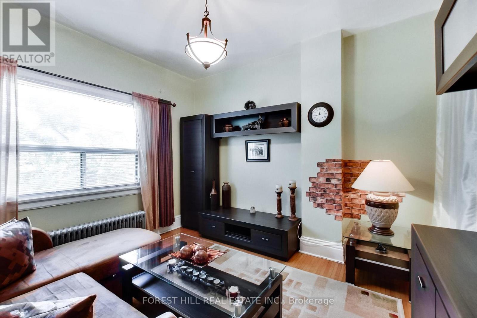 23 Lansdowne Avenue, Toronto, Ontario  M6K 2V7 - Photo 20 - W13102758