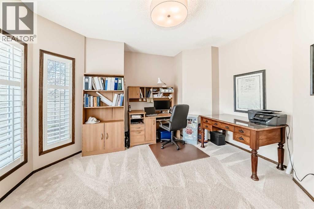 1416 Strathcona Drive Sw, Calgary, Alberta  T3H 4L1 - Photo 16 - A2308885