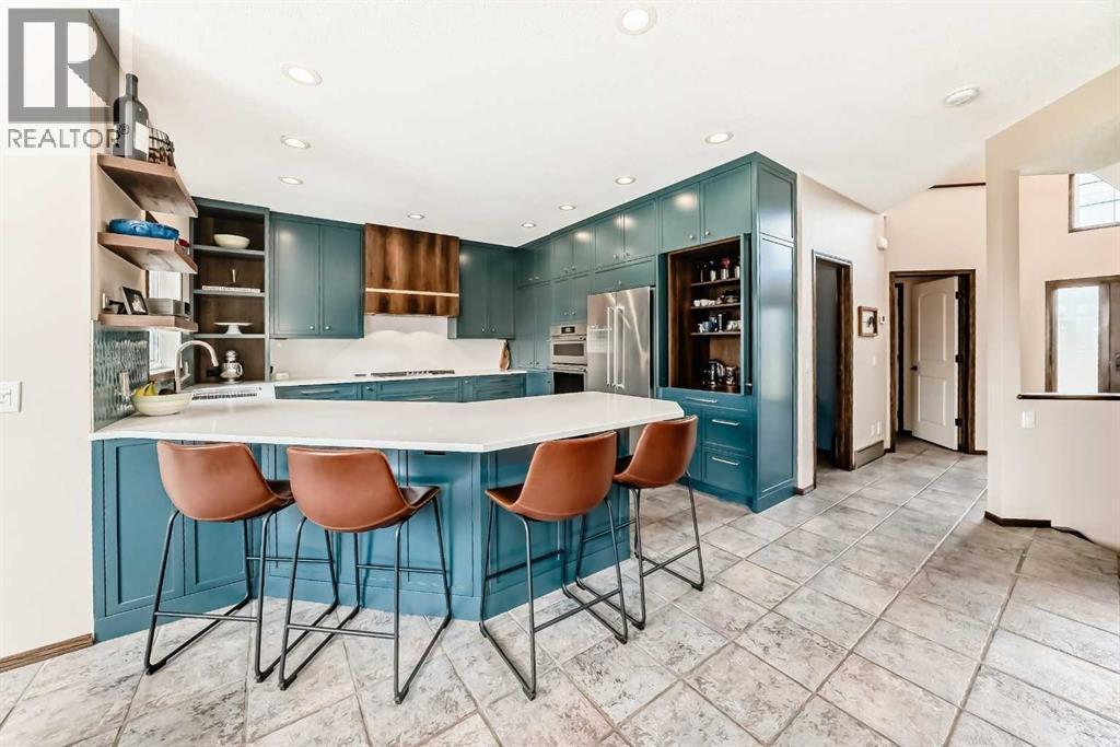 1416 Strathcona Drive Sw, Calgary, Alberta  T3H 4L1 - Photo 2 - A2308885