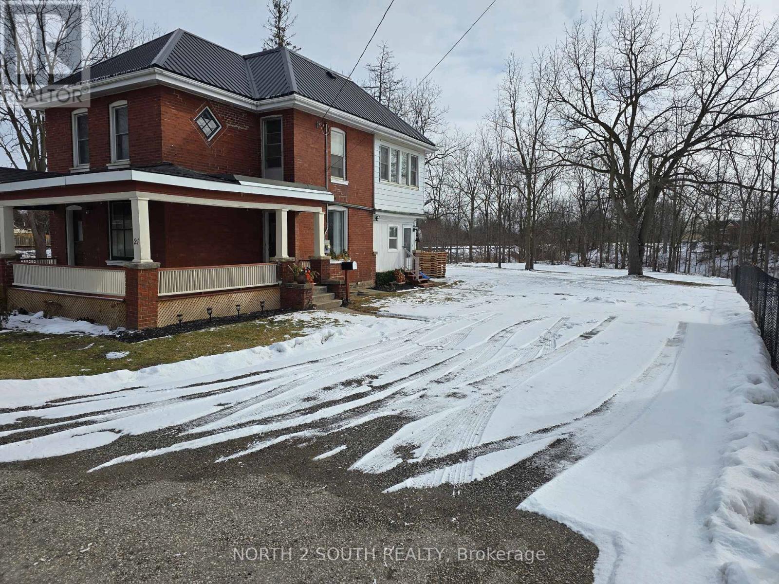 21 Johnson Road, Brantford, Ontario  N3S 7E8 - Photo 2 - X13102534