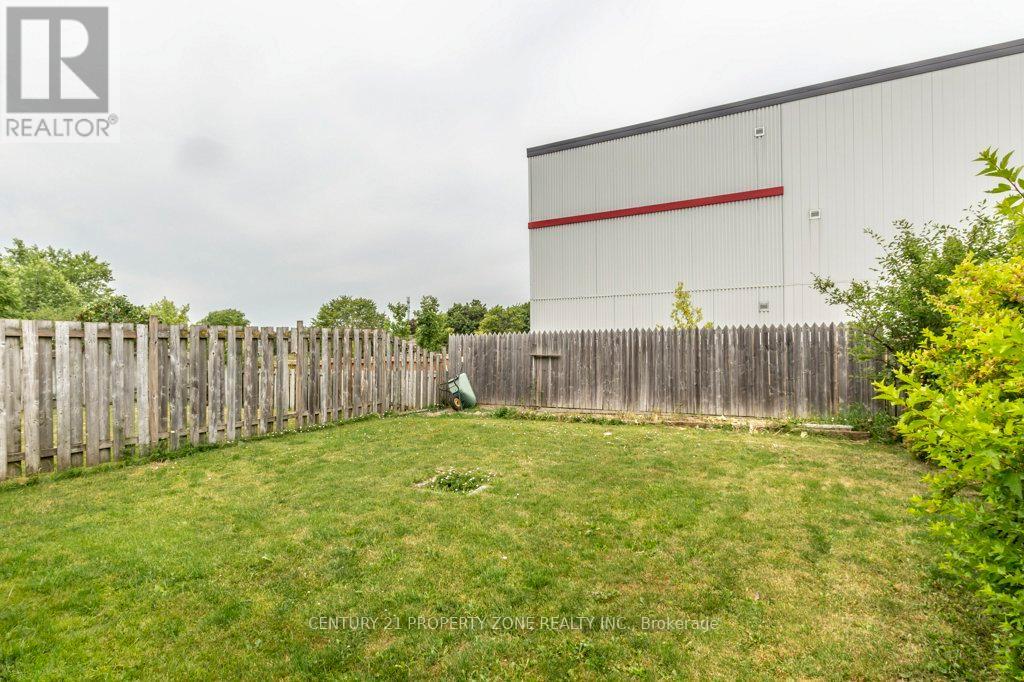 38 Rauch Court, Kitchener, Ontario N2N 3C7 - Photo 18 - X13102680