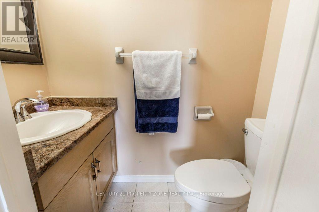 38 Rauch Court, Kitchener, Ontario N2N 3C7 - Photo 9 - X13102680