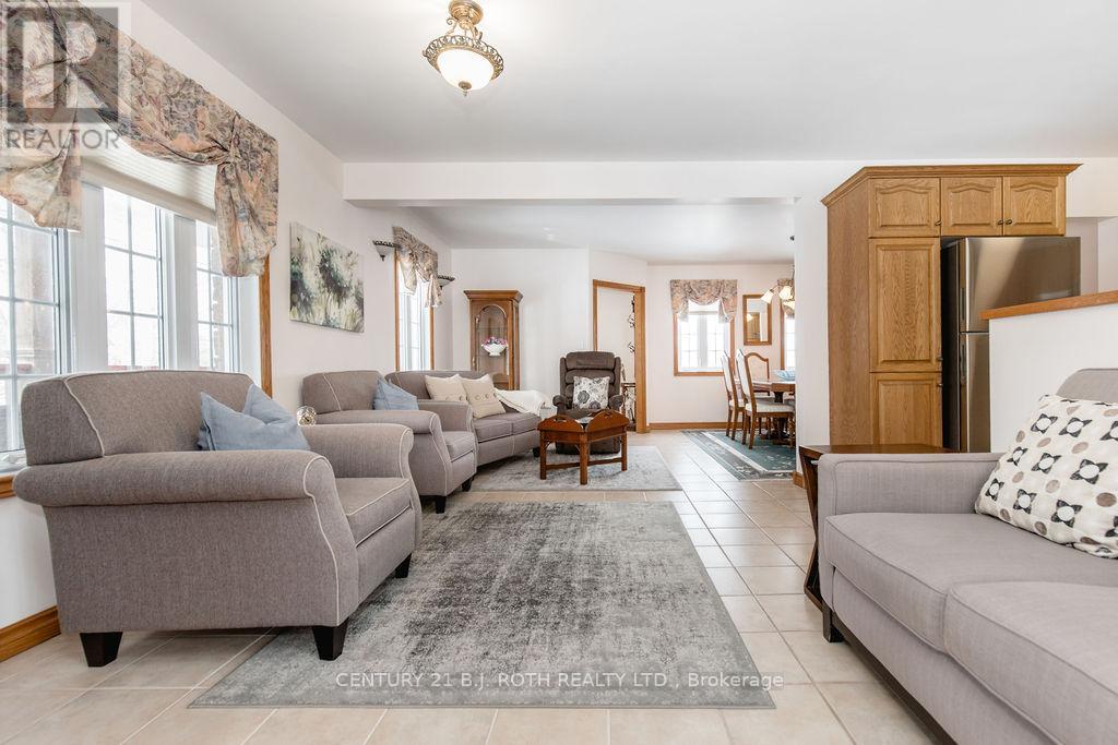 1187 French Road, Tay, Ontario  L4R 4K3 - Photo 12 - S12953134