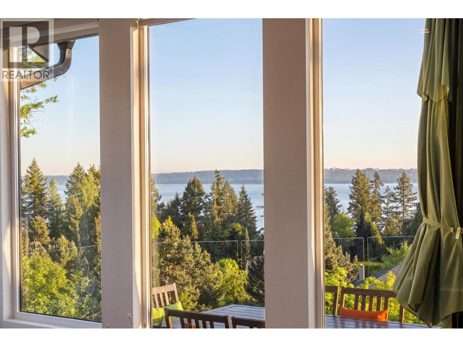 4778 Meadfeild Court, West Vancouver, British Columbia  V7W 2Y3 - Photo 20 - R3121279