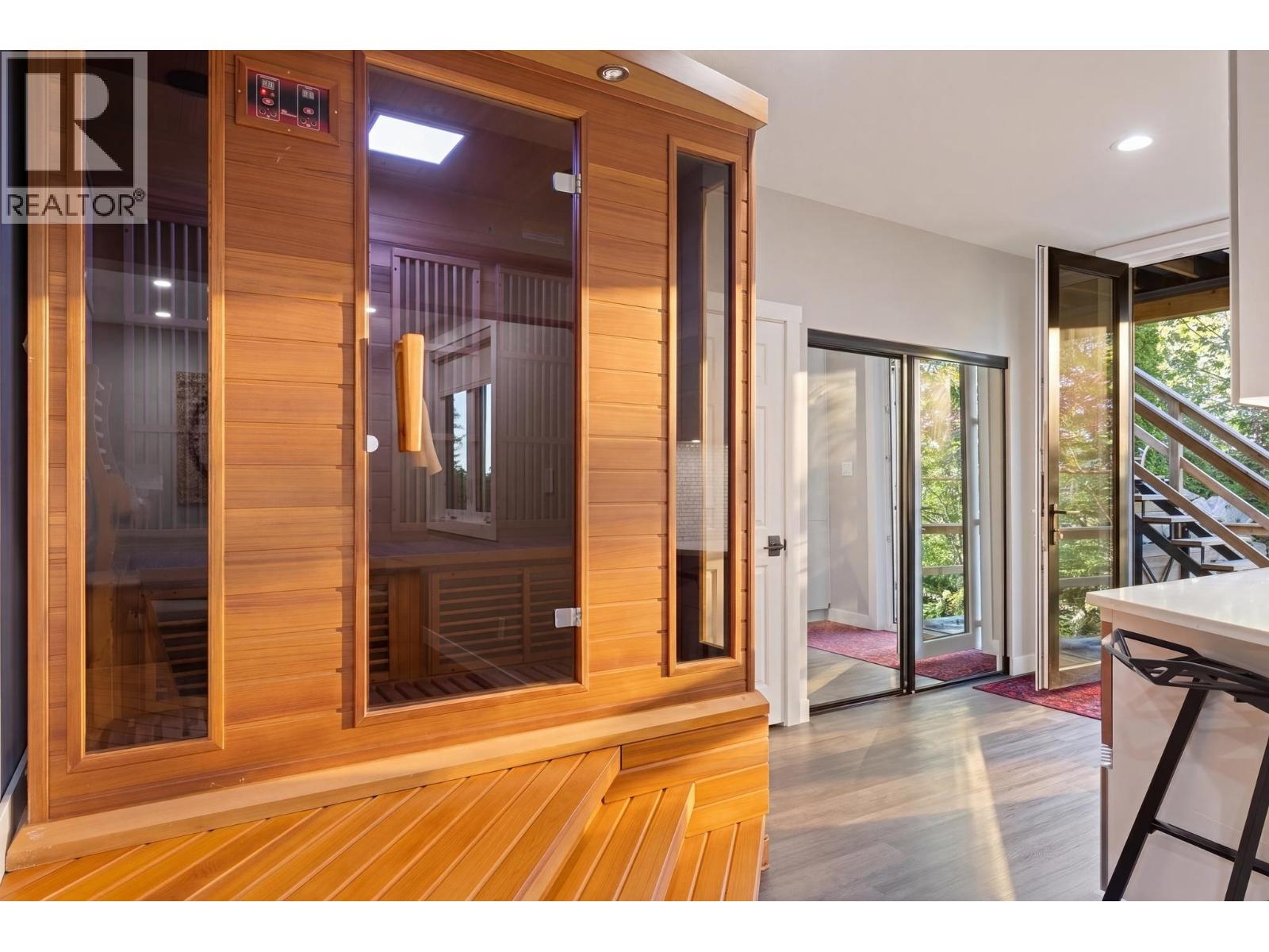 4778 Meadfeild Court, West Vancouver, British Columbia  V7W 2Y3 - Photo 30 - R3121279